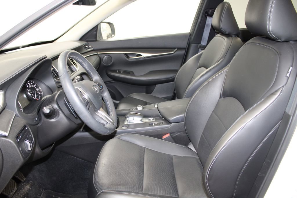 Used 2024 INFINITI QX50 Luxe image 18