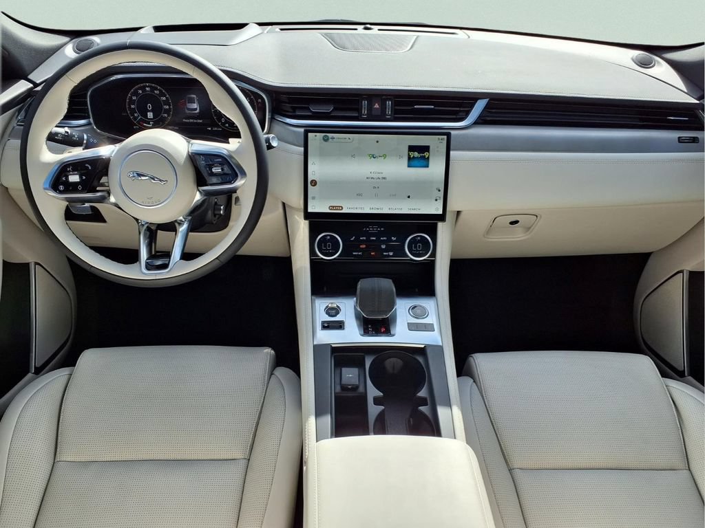 Used 2026 Jaguar F-PACE R-Dynamic S AWD/4WD image 9