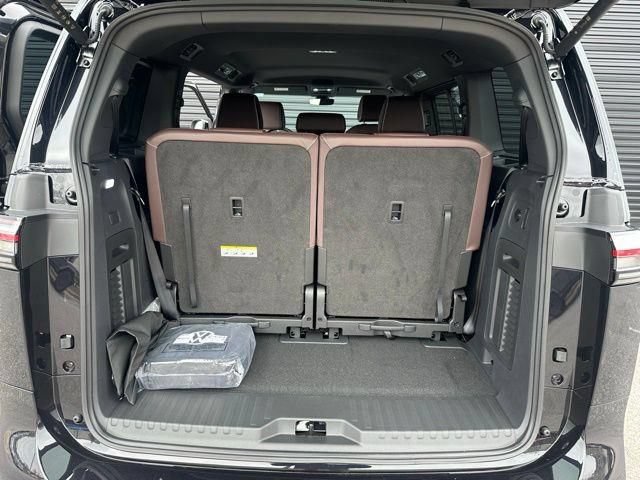New 2025 Volkswagen ID. Buzz Pro S RWD image 19