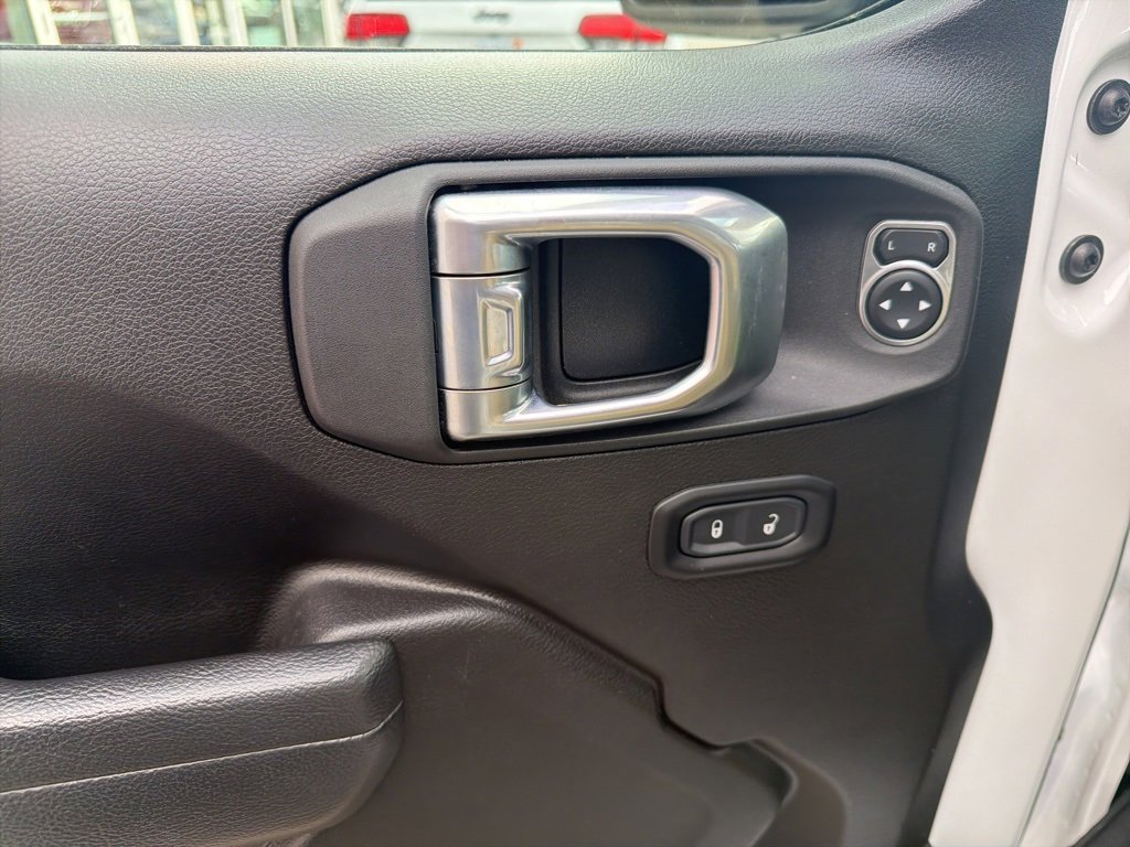 Certified 2022 Jeep Wrangler Unlimited Sport image 3