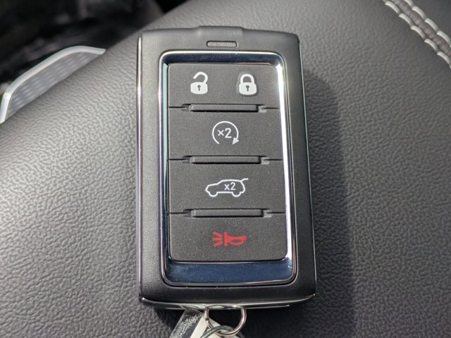 New 2025 Jeep Grand Cherokee L Laredo image 26