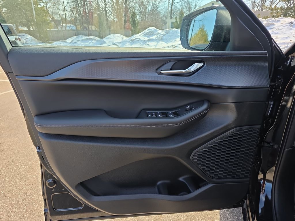 New 2026 Jeep Grand Cherokee L 4WD image 28