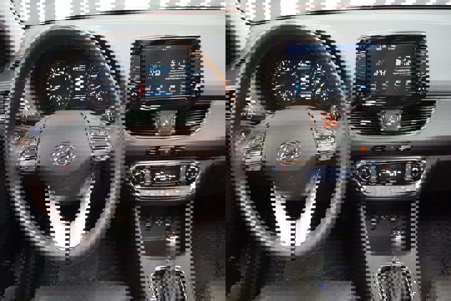 Used 2020 Hyundai Elantra GT w/ Style Package 02 image 21