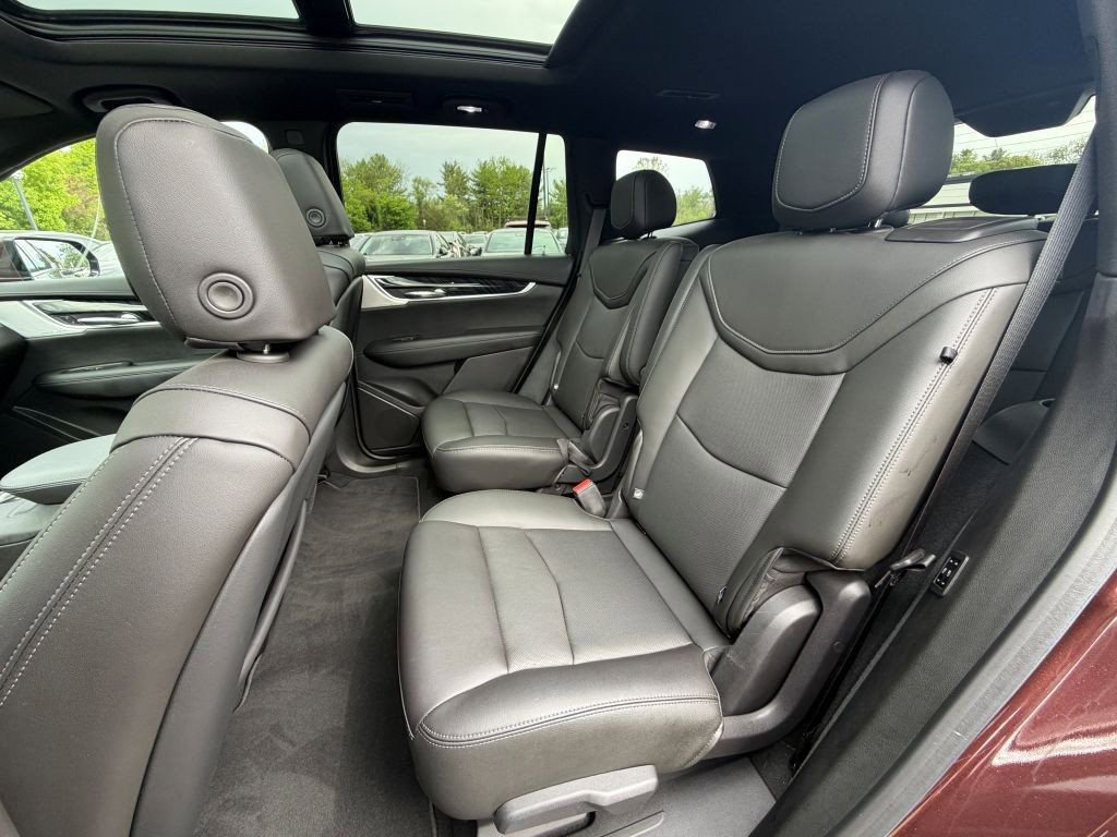 Used 2023 Cadillac XT6 Premium Luxury w/ Technology Package AWD/4WD image 25