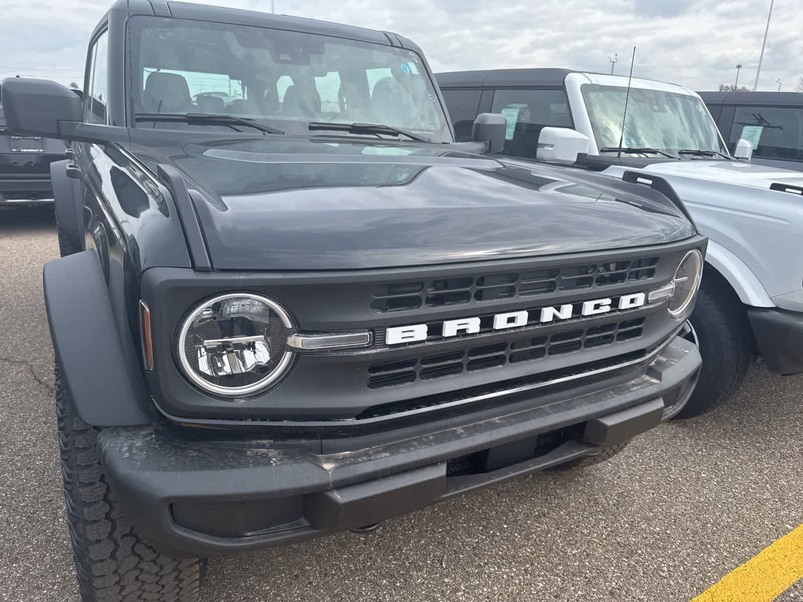 New 2026 Ford Bronco 4-Door w/ Sasquatch Package AWD/4WD image 11