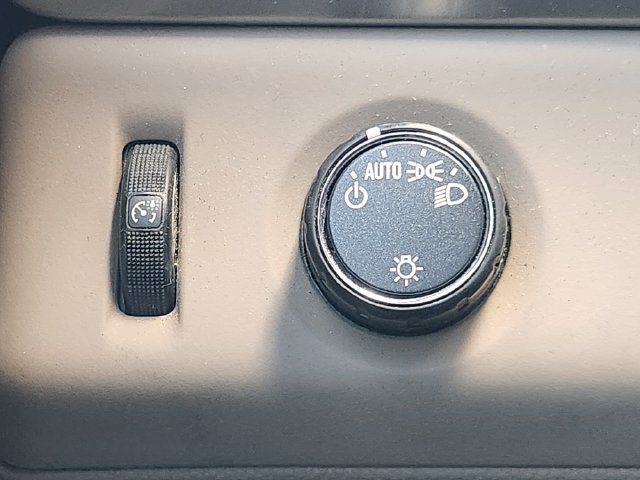 Used 2017 Chevrolet Tahoe LT RWD image 19
