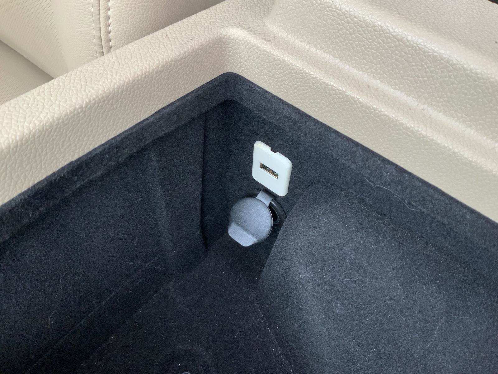 Used 2013 Chevrolet Avalanche LTZ image 44