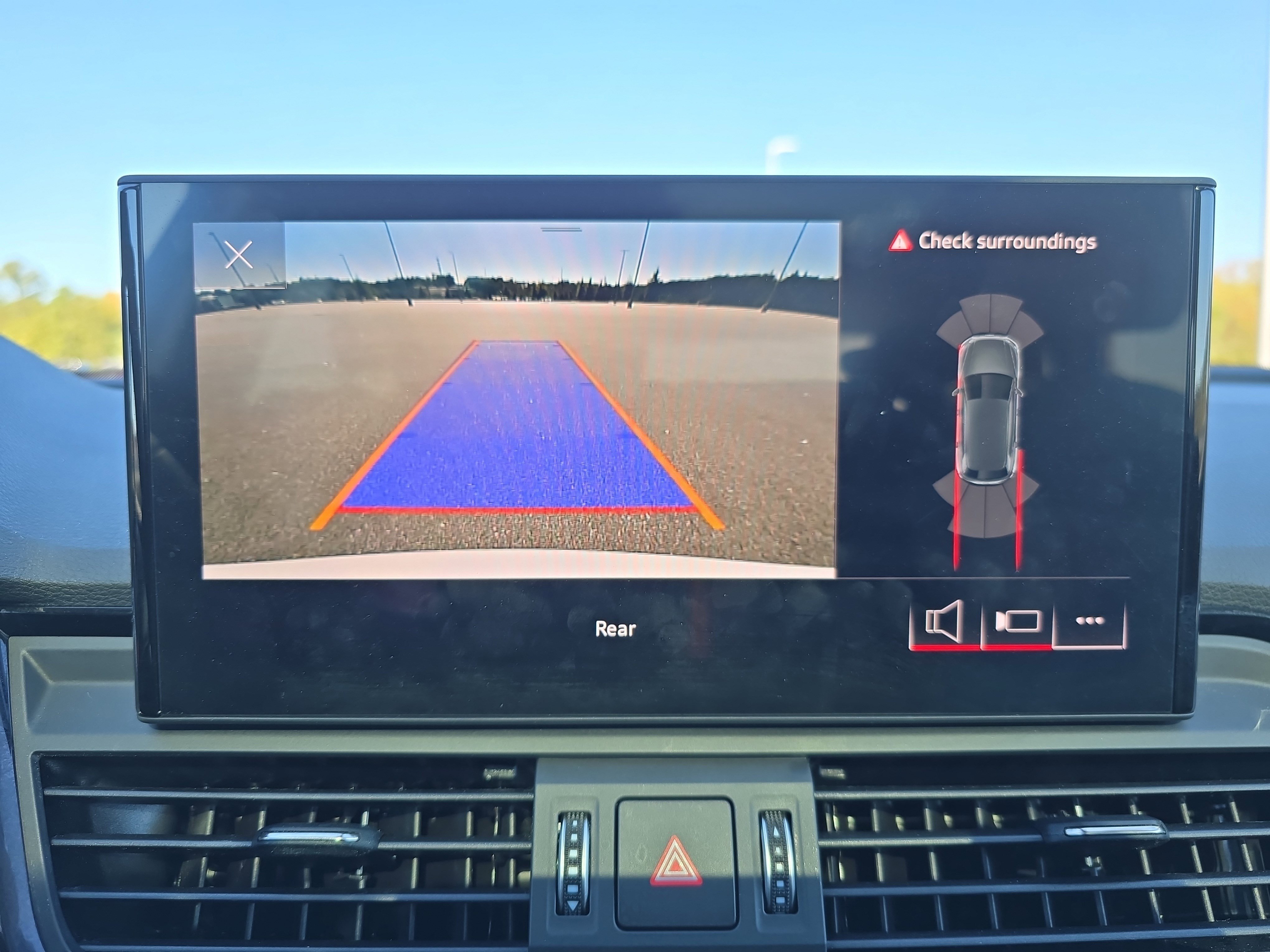 Used 2022 Audi Q5 2.0T Premium w/ Convenience Package image 22