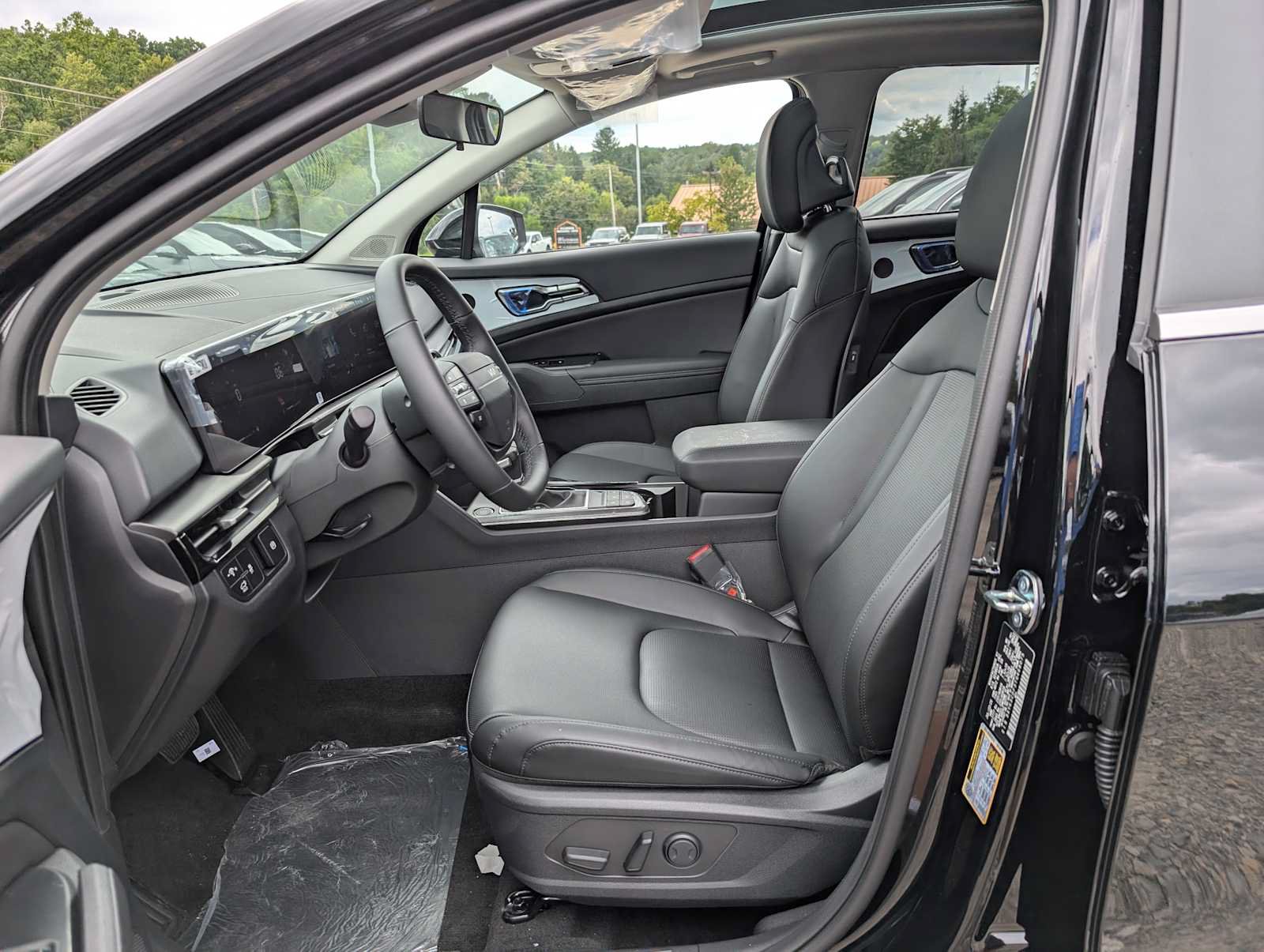 New 2026 Kia Sportage EX w/ EX Panorama Roof Package AWD/4WD image 4