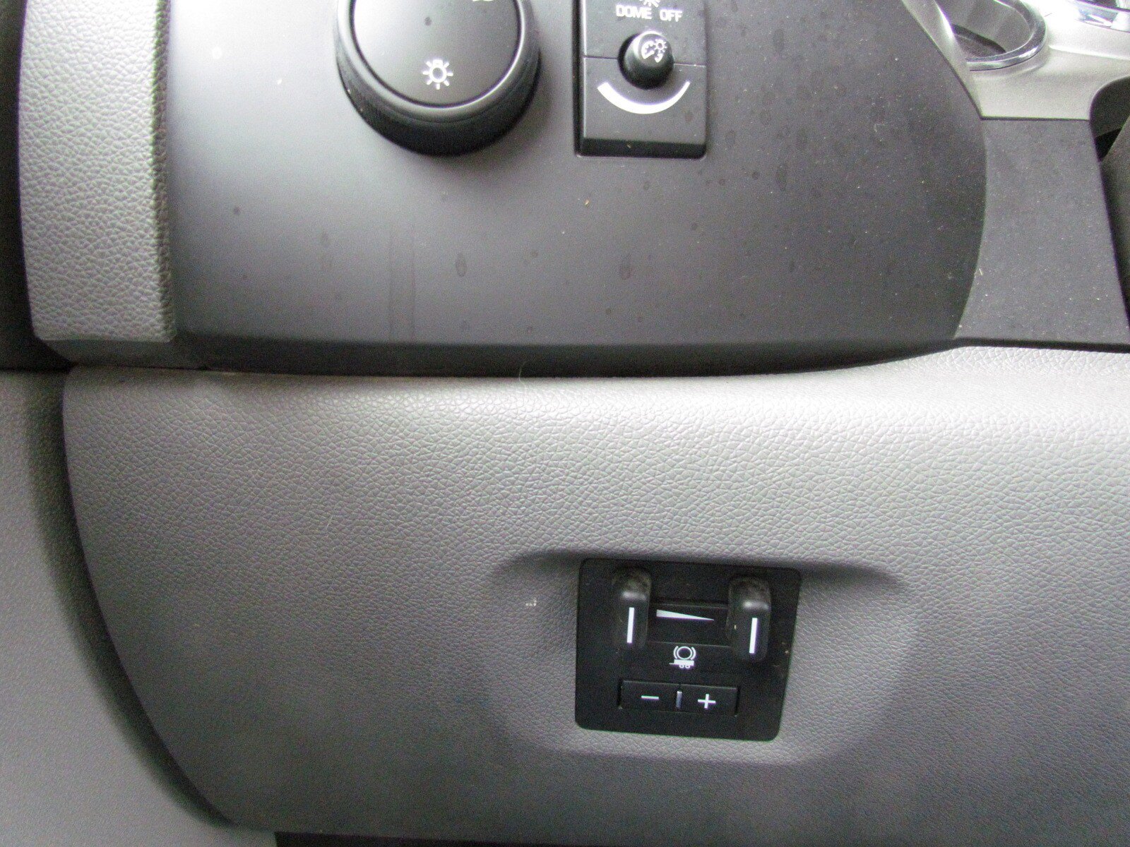 Used 2013 Chevrolet Silverado 2500 W/T AWD/4WD image 9