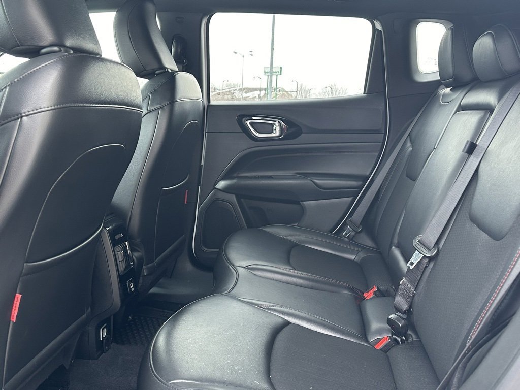 Used 2023 Jeep Compass Trailhawk image 12