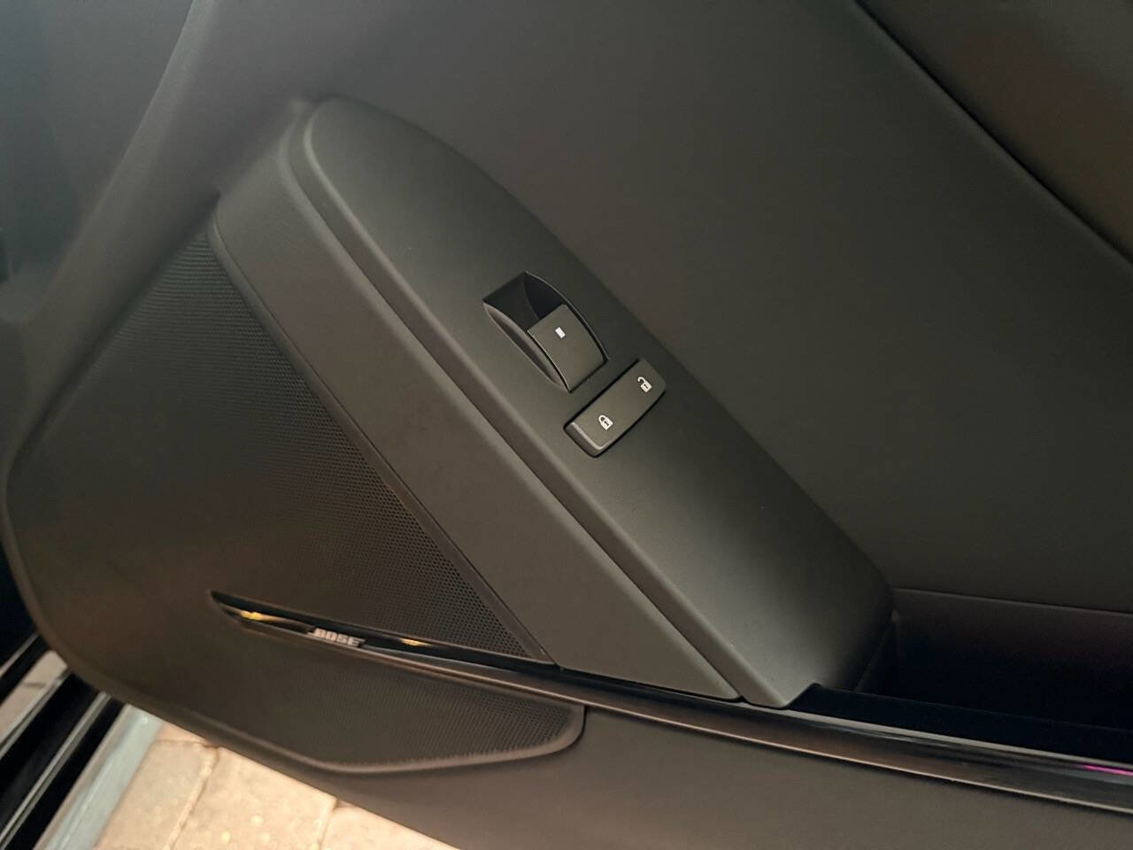 Used 2015 Cadillac CTS V RWD image 39