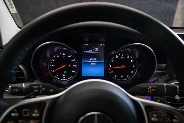 Used 2022 Mercedes-Benz GLC 300 4MATIC image 32