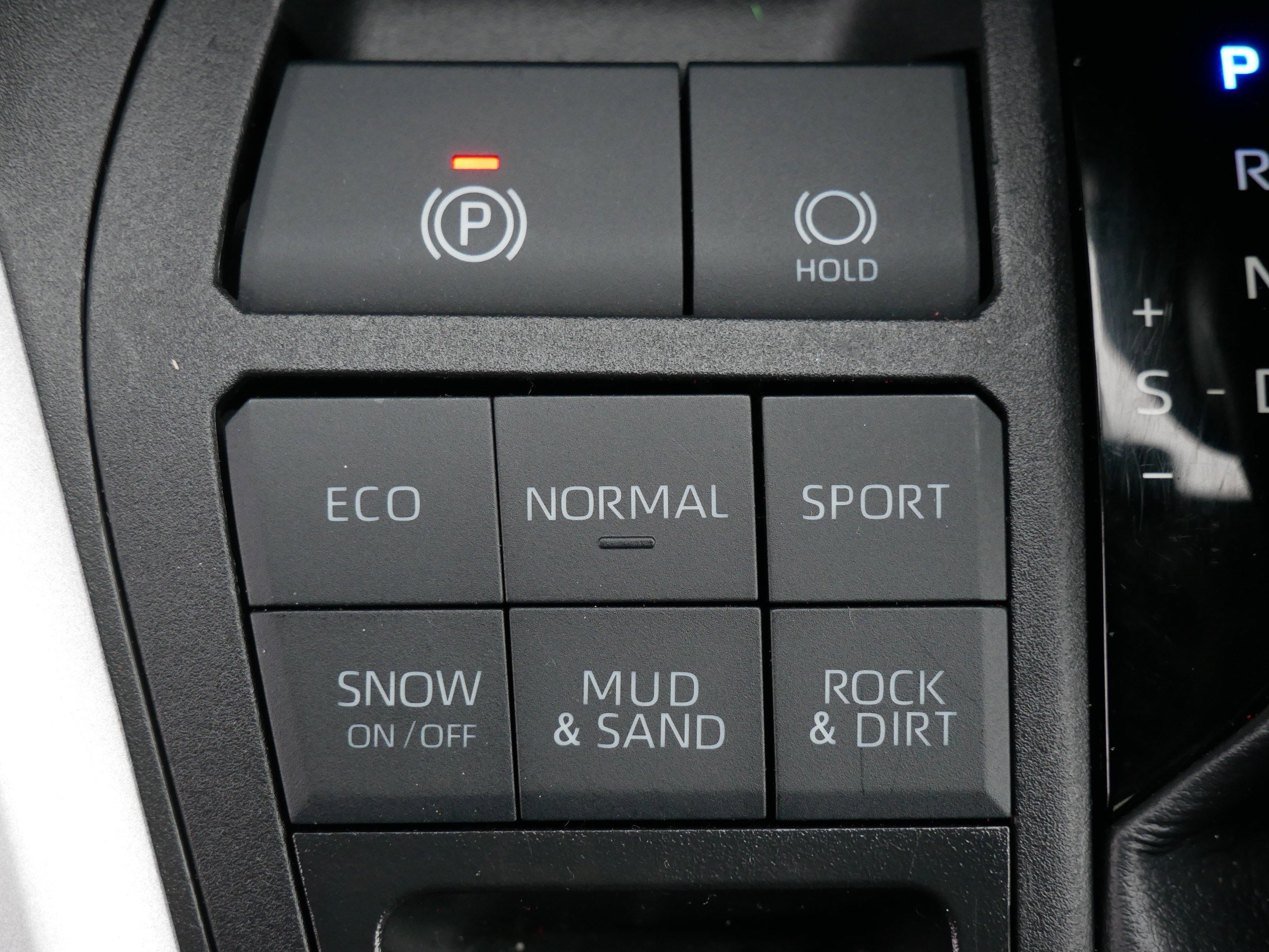 Used 2024 Toyota RAV4 XLE AWD/4WD image 31