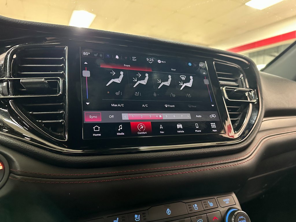 Certified 2024 Dodge Durango GT image 24