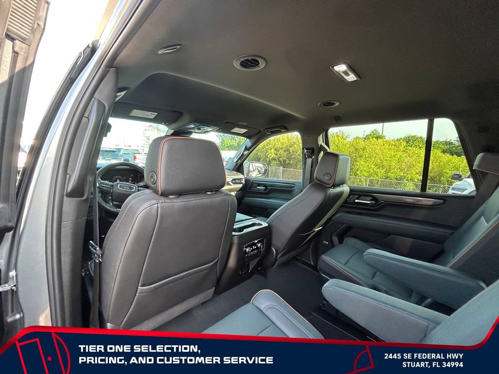 Used 2025 GMC Yukon AT4 AWD/4WD image 15