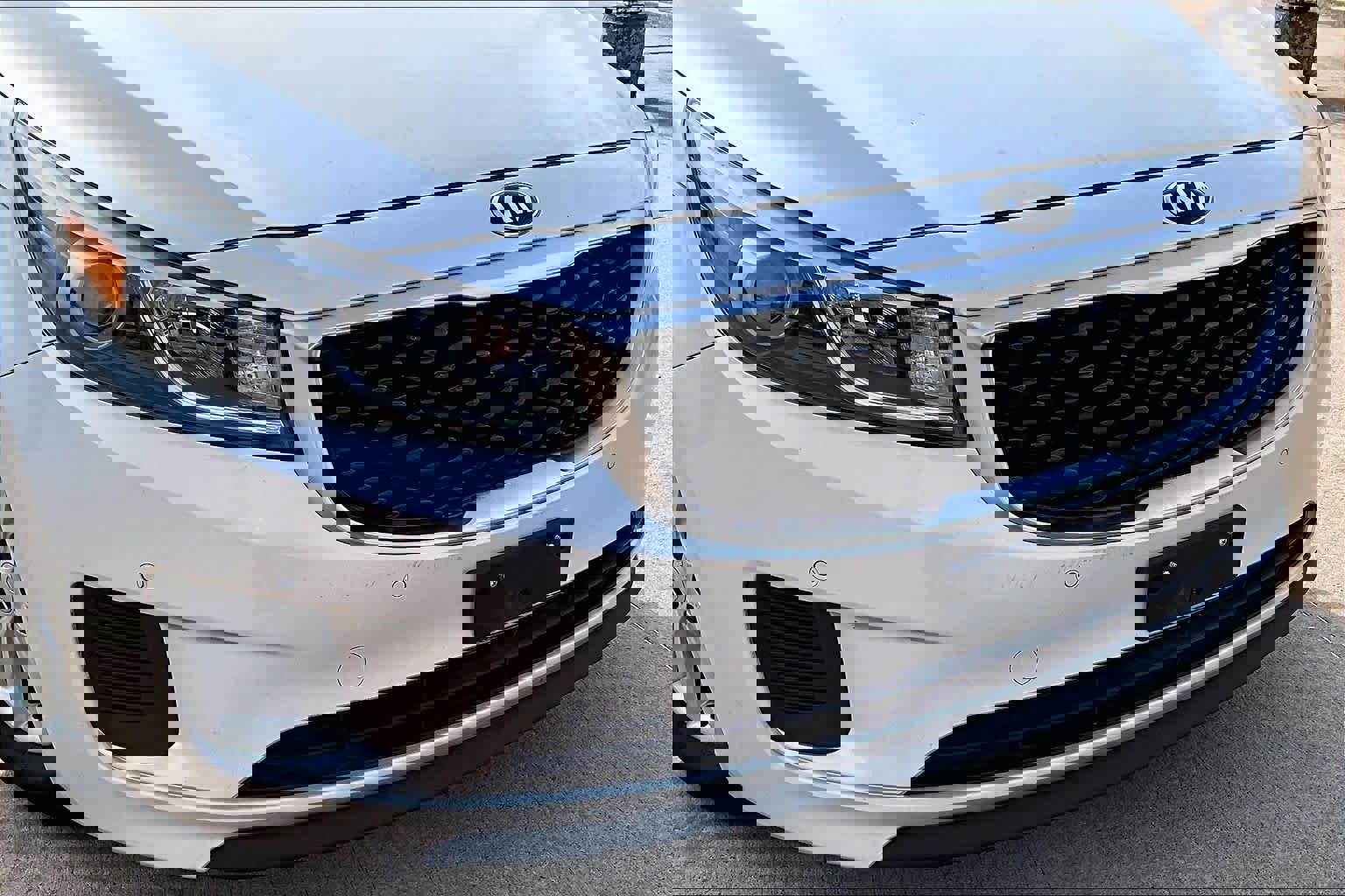 Used 2017 Kia Sedona LX w/ LX Essentials Premium Package image 28