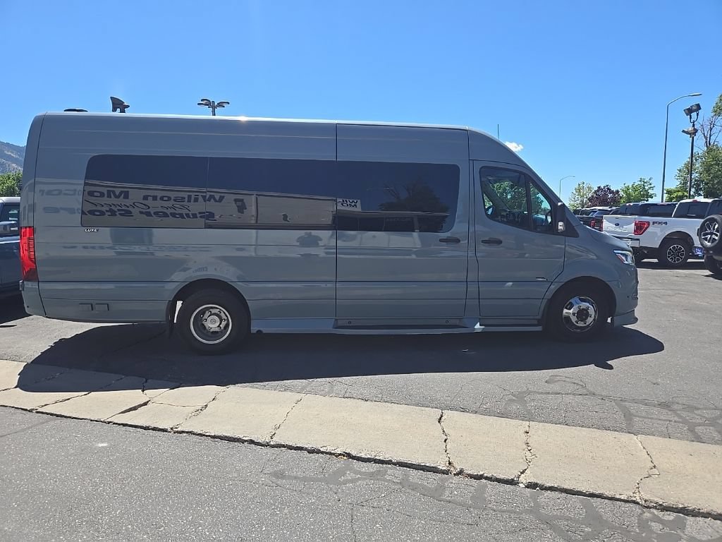 Used 2023 Mercedes-Benz Sprinter 3500 image 4