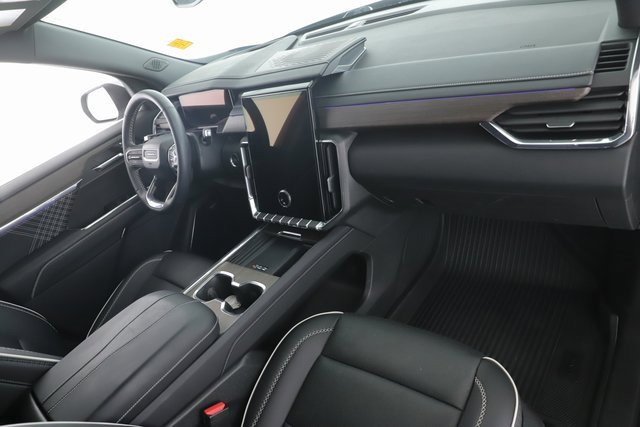 Used 2025 GMC Acadia Denali image 34