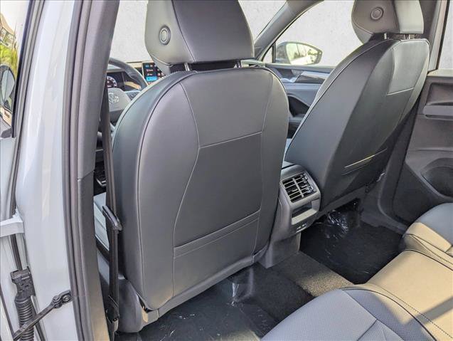New 2026 Volkswagen Tiguan SE R-Line FWD image 24