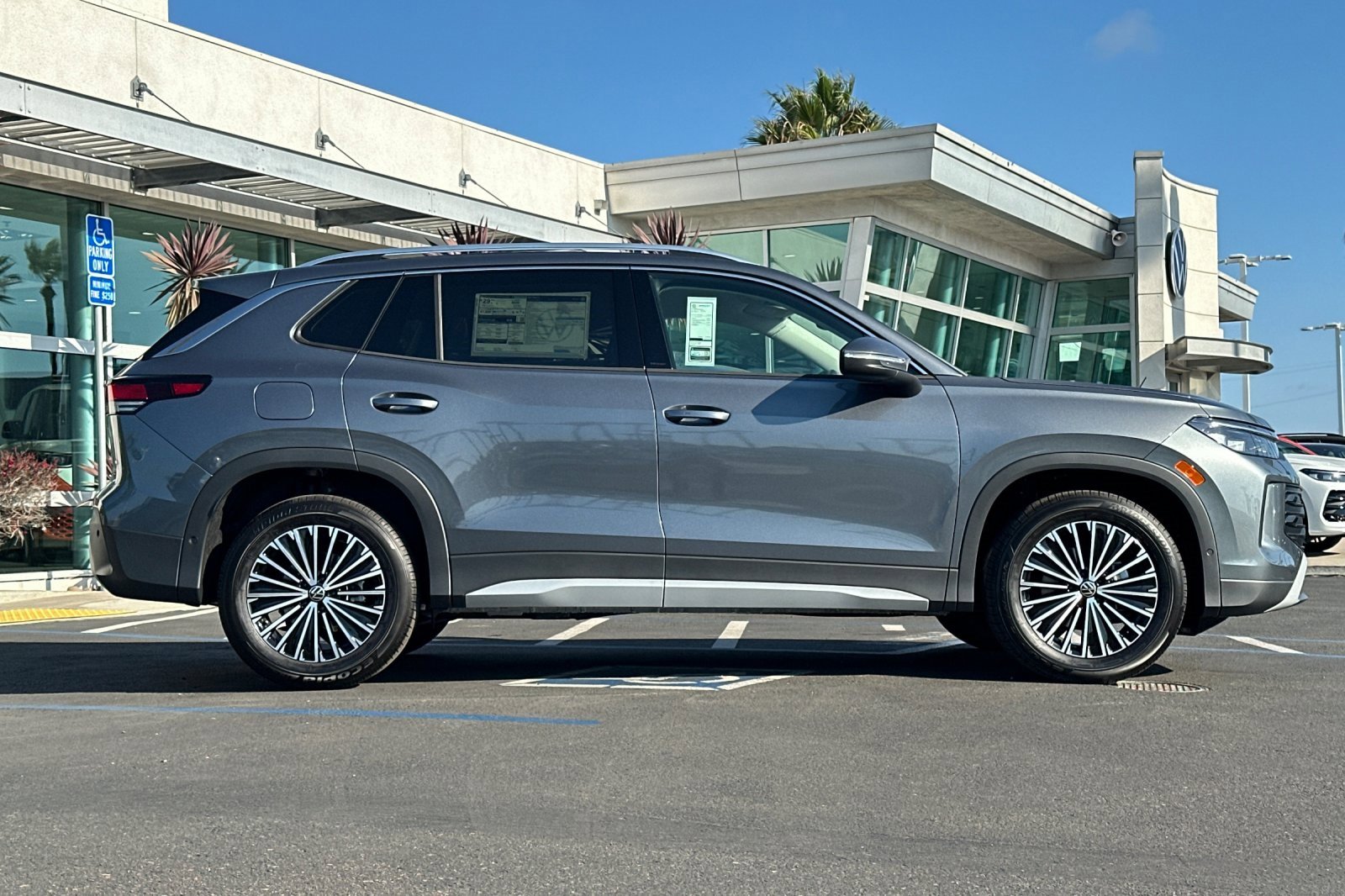 New 2025 Volkswagen Tiguan S image 4