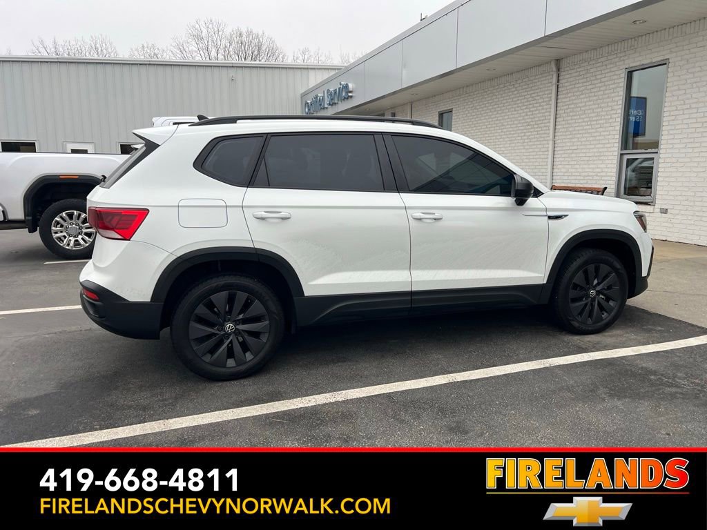 Used 2024 Volkswagen Taos S image 10