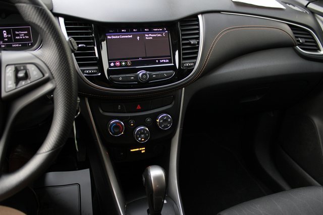 Used 2021 Chevrolet Trax LT image 22