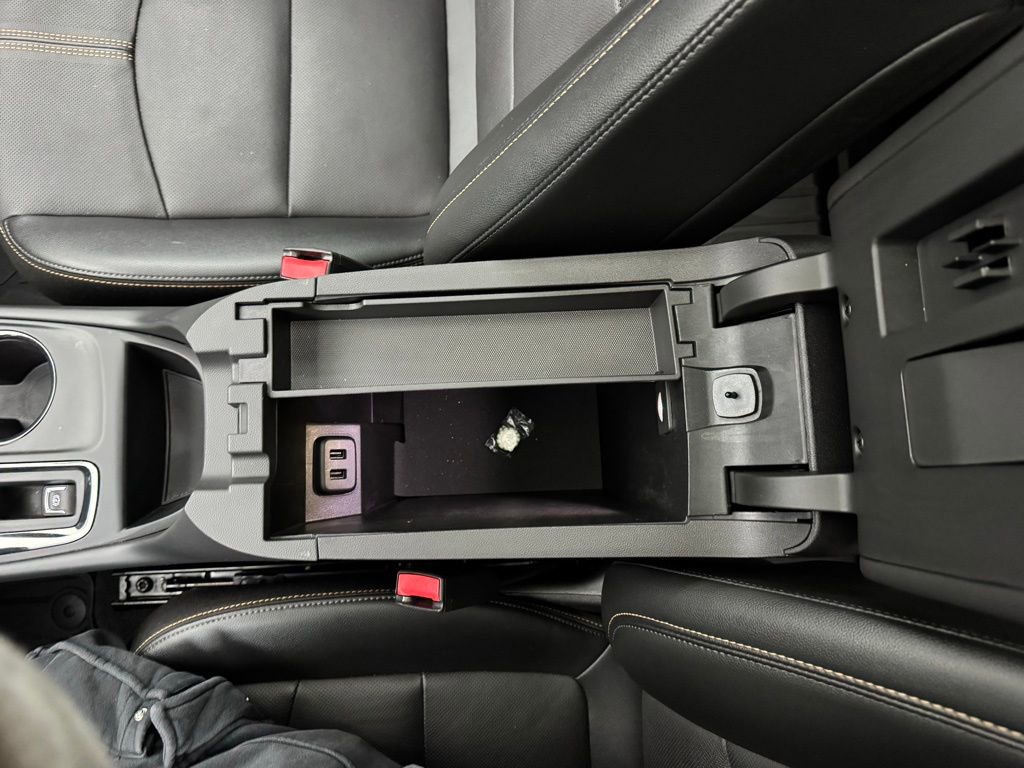 Used 2024 Chevrolet Equinox Premier image 32