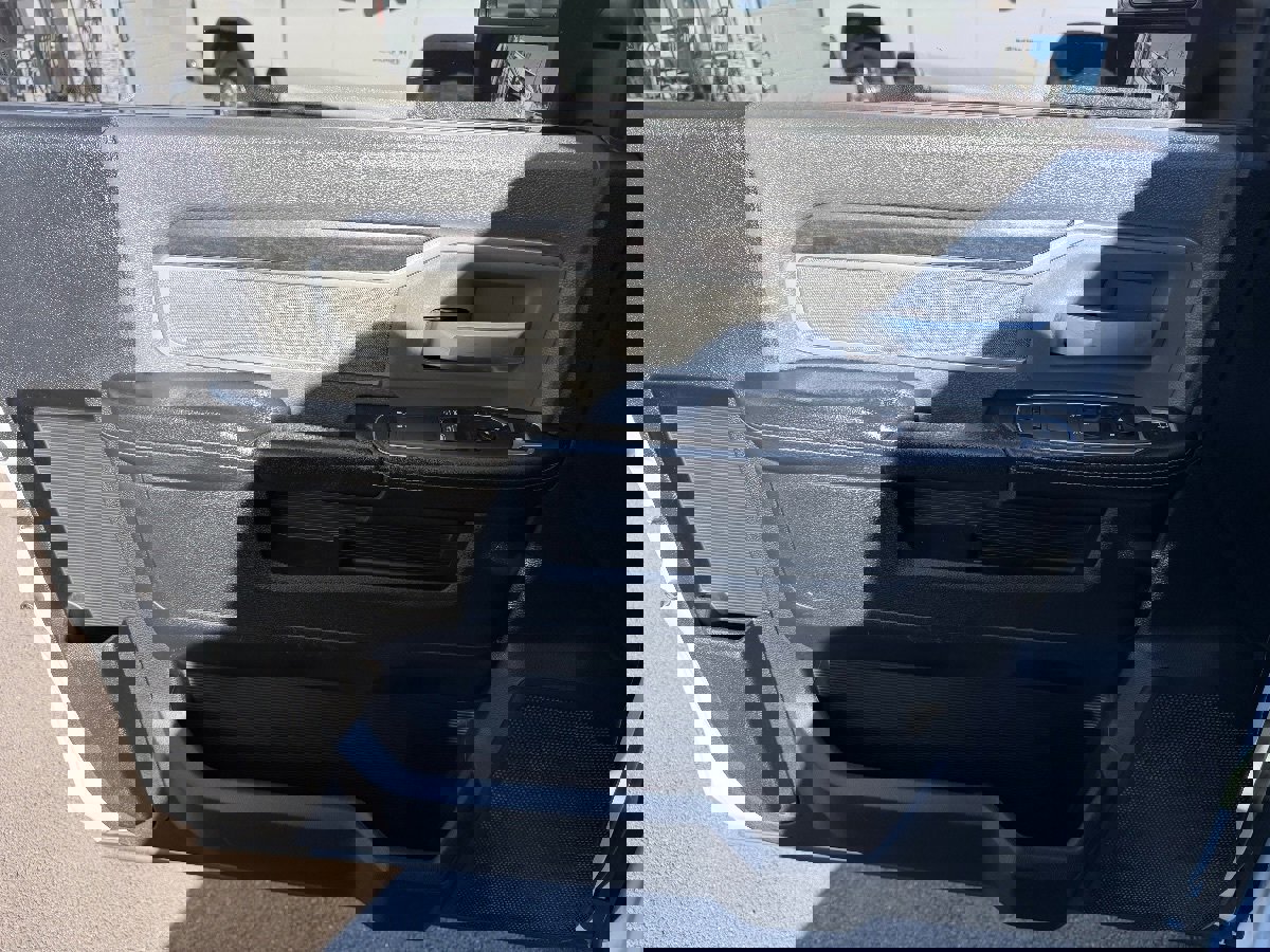 Used 2023 RAM 5500 SLT w/ Quick Order Package 2YG SLT image 14