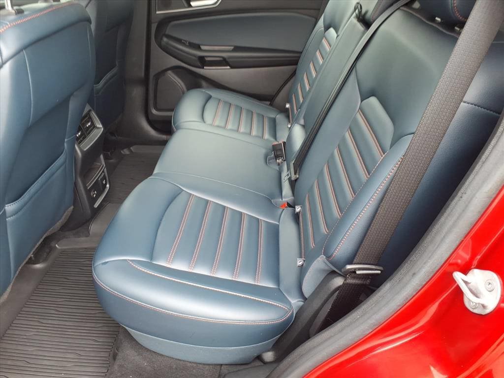 Used 2022 Ford Edge SEL w/ Sport Appearance Package AWD/4WD image 7