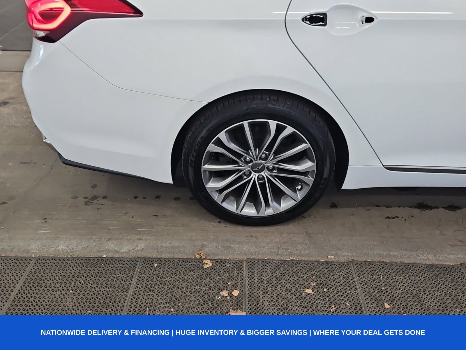 Used 2016 Hyundai Genesis 3.8 w/ Option Group 04 image 18