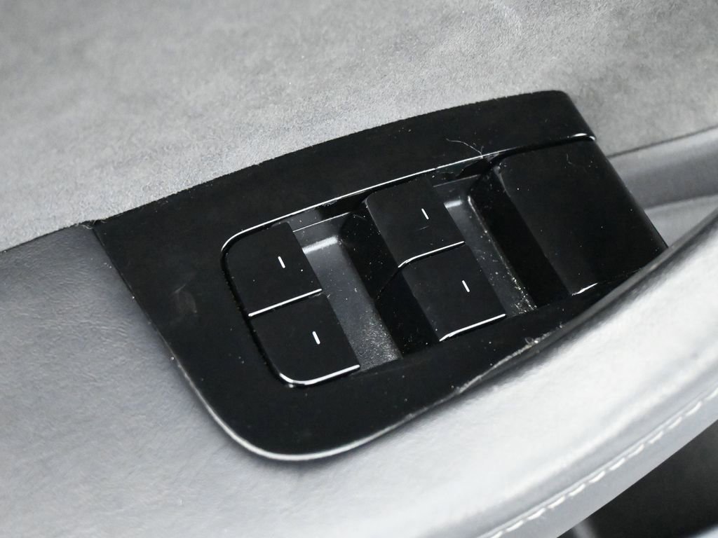 Used 2019 Tesla Model 3 Standard Range Plus image 4