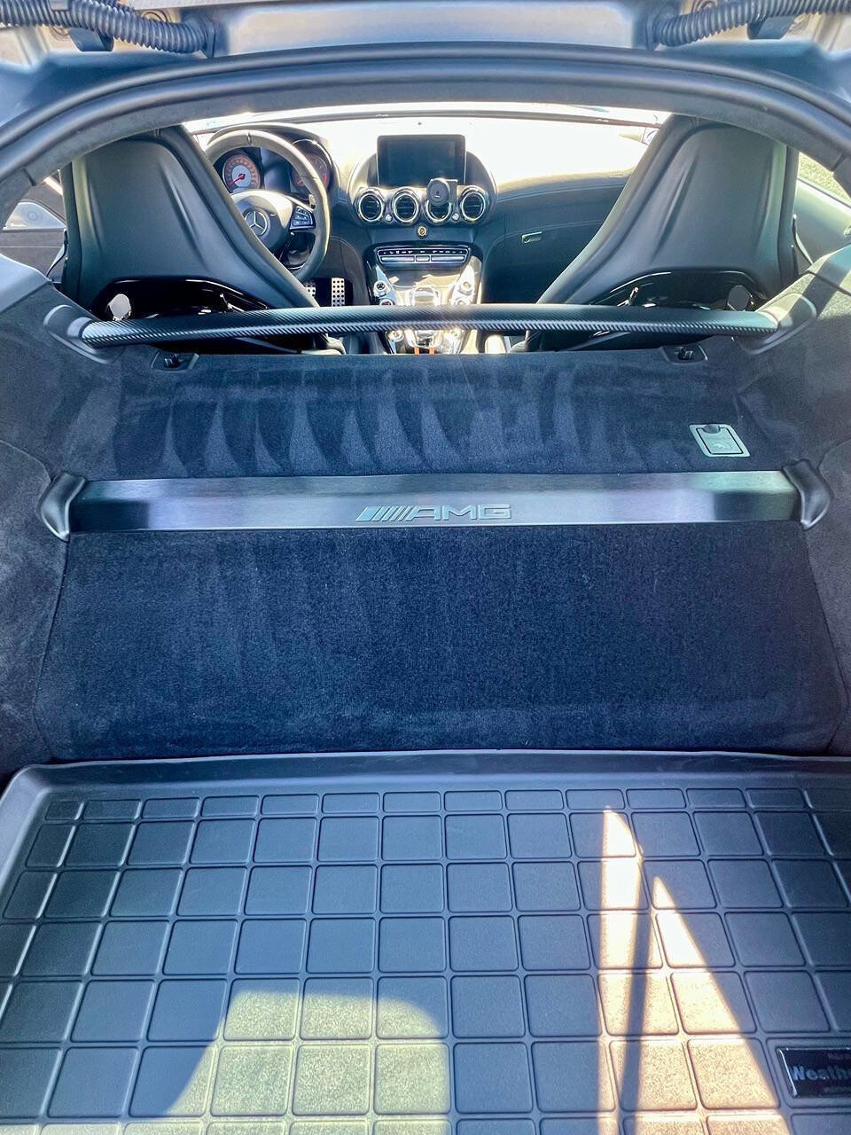 Used 2018 Mercedes-Benz AMG GT R image 18