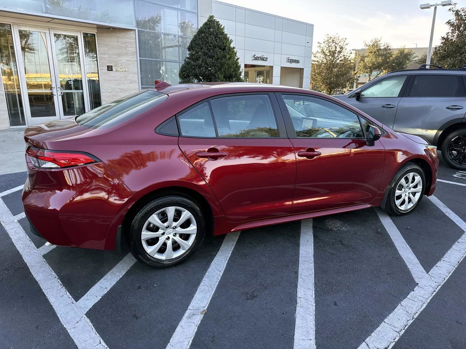 Used 2026 Toyota Corolla LE image 2