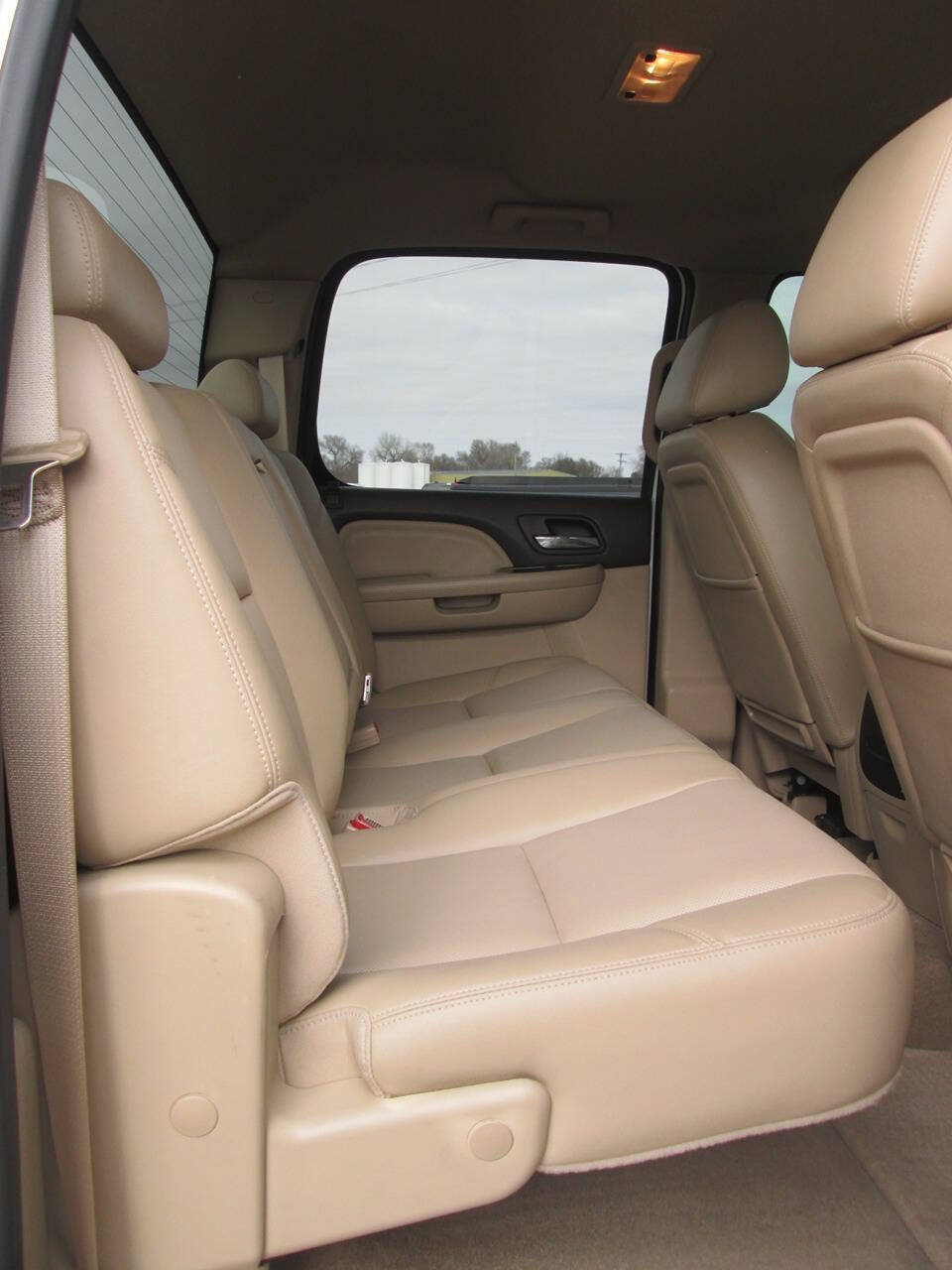 Used 2012 GMC Sierra 3500 Denali AWD/4WD image 25