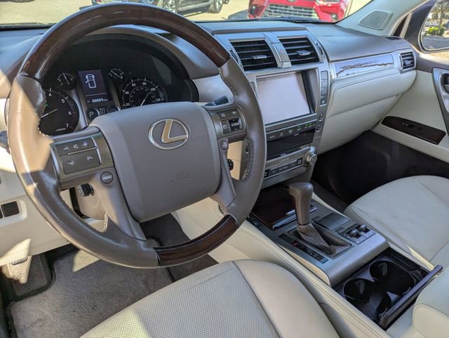 Used 2016 Lexus GX 460 w/ Premium Package image 21