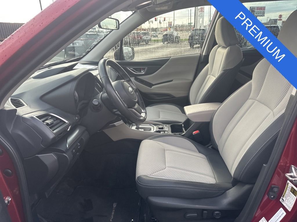 Used 2023 Subaru Forester Premium AWD/4WD image 9