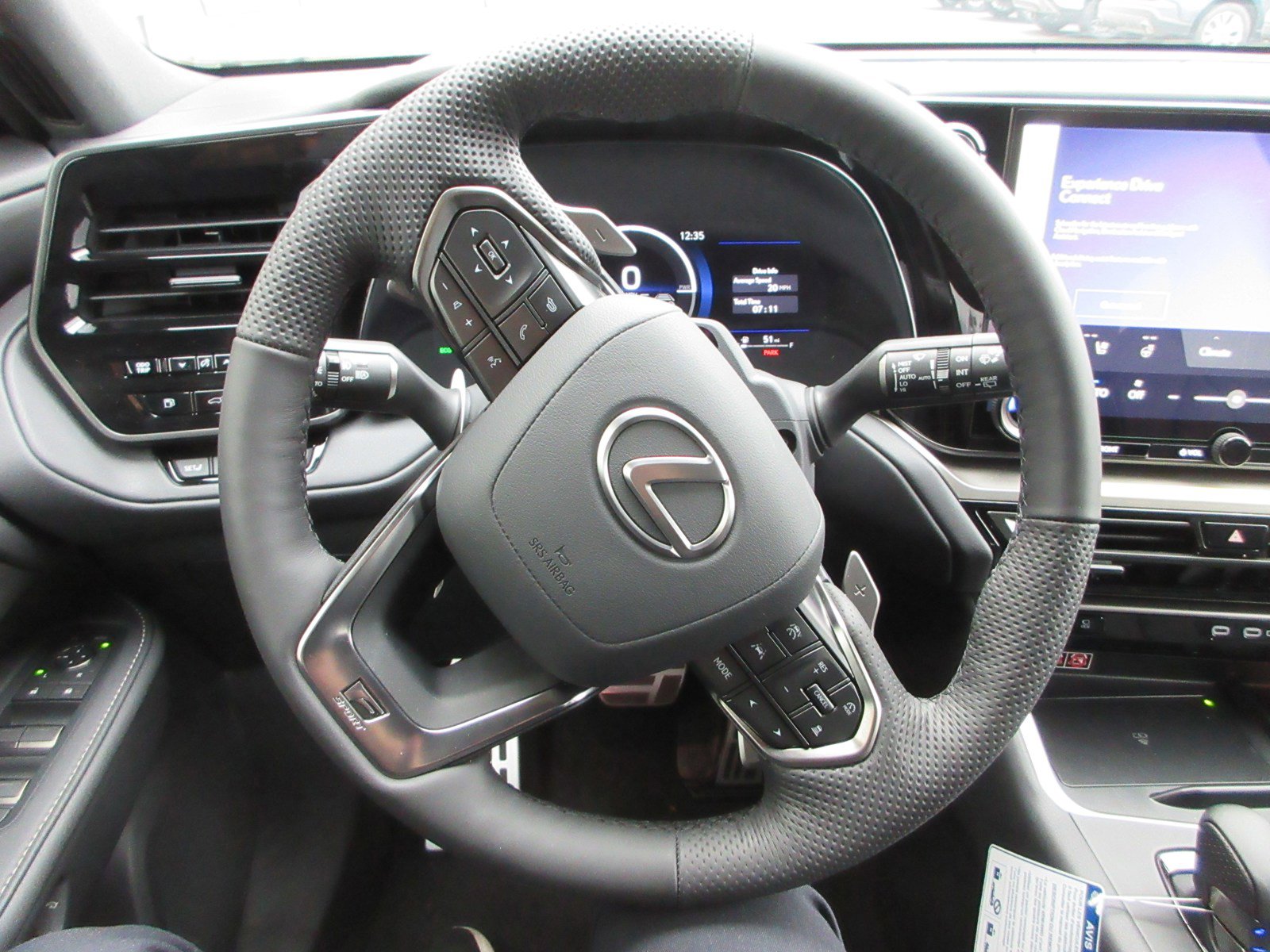 New 2026 Lexus TX 500h AWD image 39