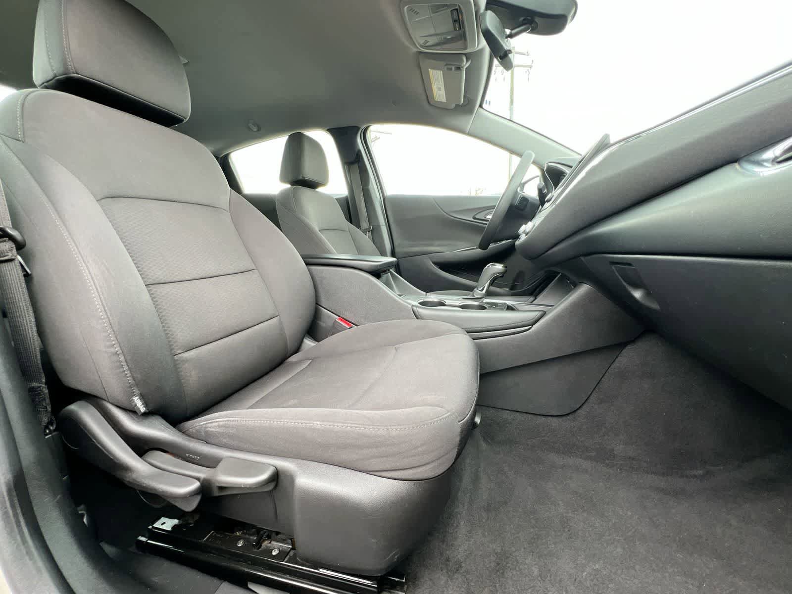 Used 2016 Chevrolet Malibu LT FWD image 21