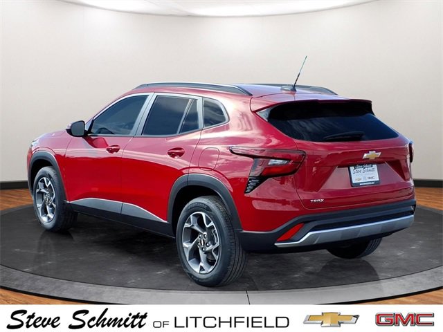 New 2026 Chevrolet Trax LT w/ Sunroof Package image 3