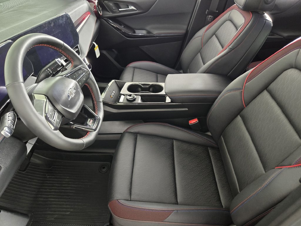 New 2026 Chevrolet Equinox RS w/ Convenience Package III FWD image 15
