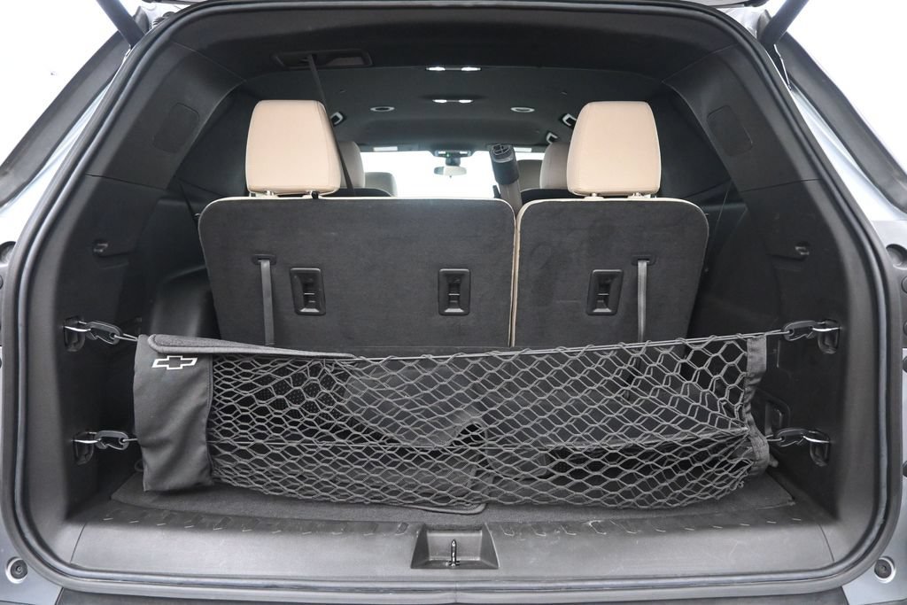 Used 2023 Chevrolet Traverse LT w/ LPO, Cargo Package AWD/4WD image 28