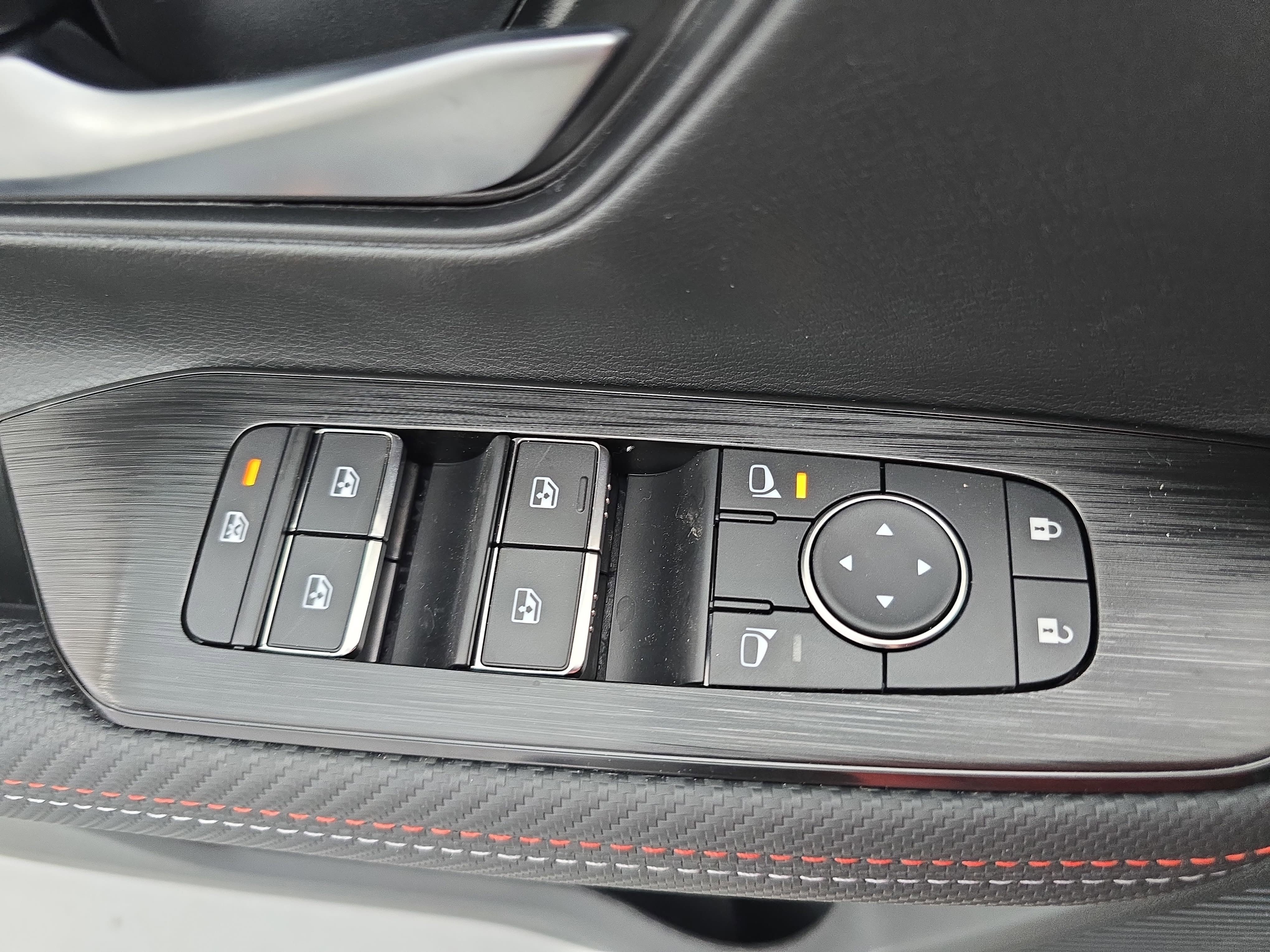 New 2026 Nissan Kicks SR FWD image 27