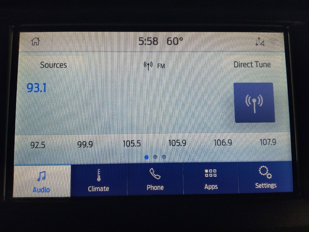 Used 2019 Ford Fusion SE image 25