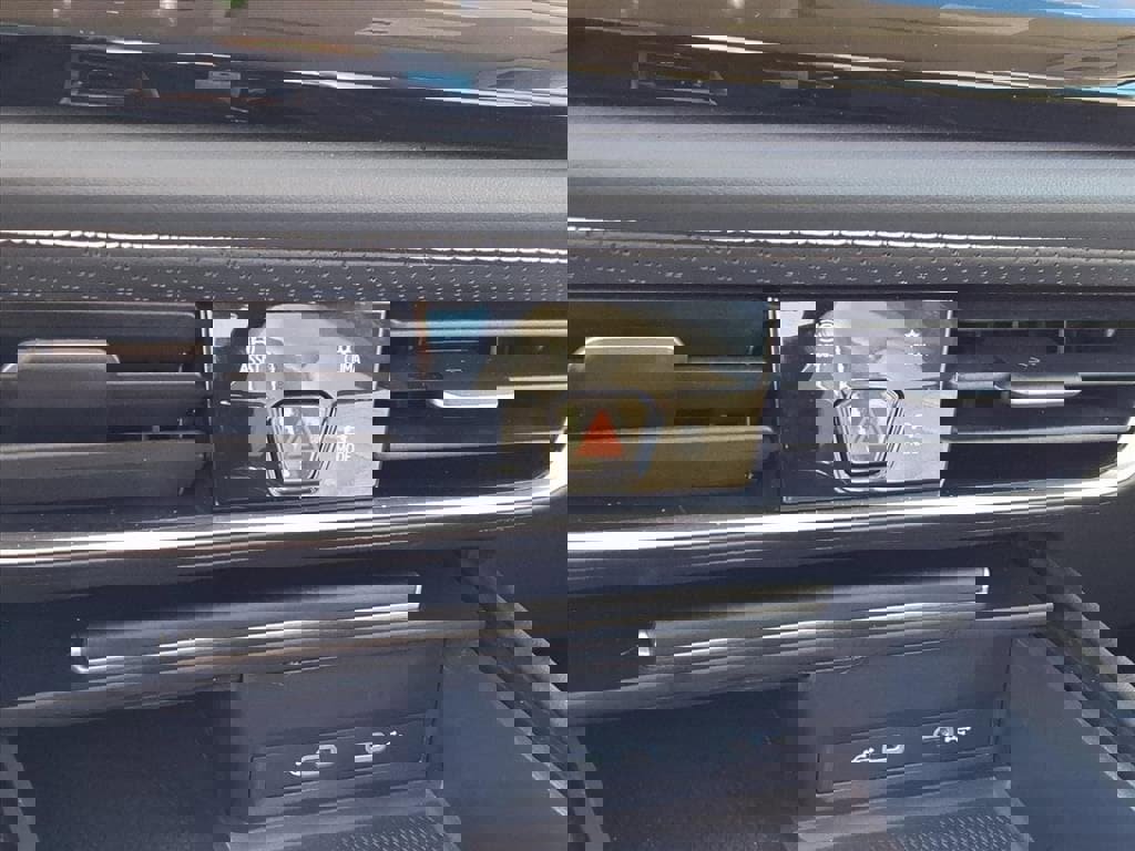 Used 2024 Volkswagen Atlas SE image 20