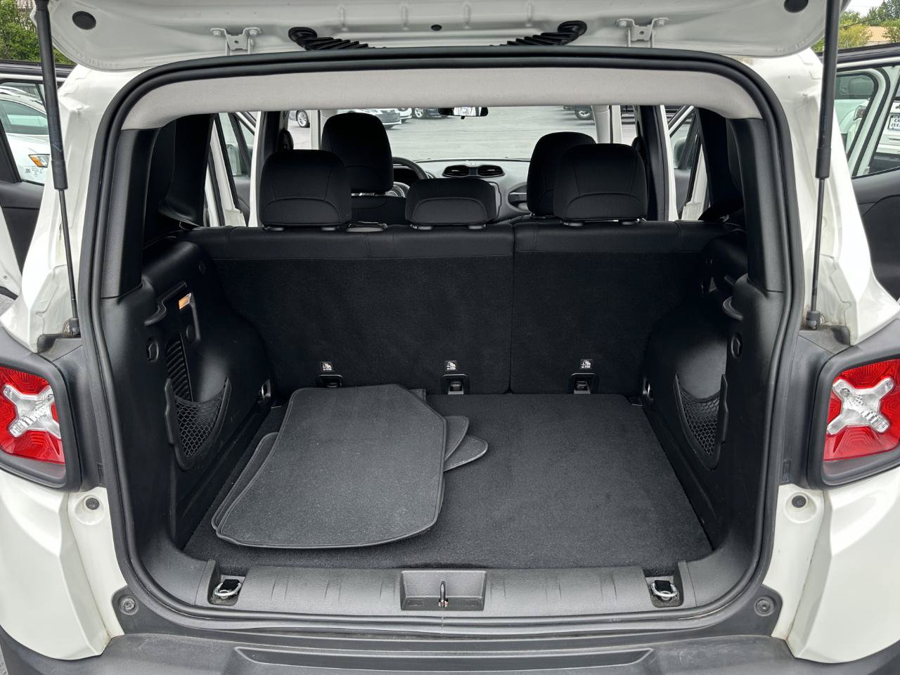 Used 2019 Jeep Renegade Sport AWD/4WD image 35
