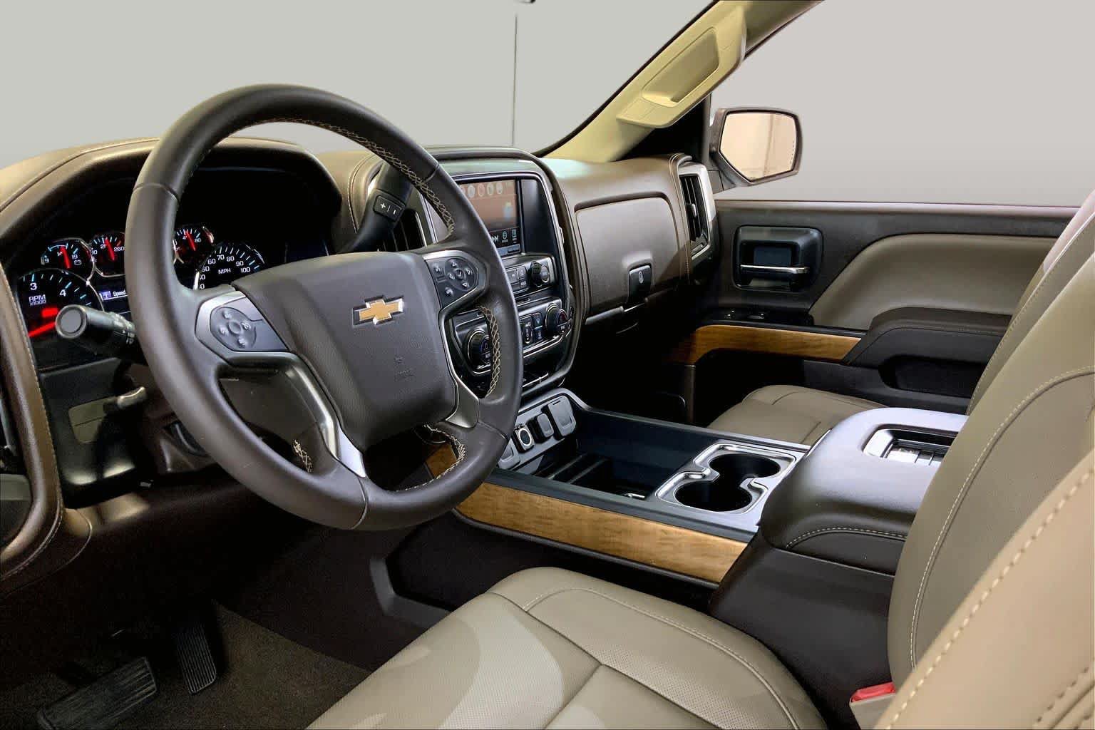Used 2018 Chevrolet Silverado 1500 LTZ AWD/4WD image 17