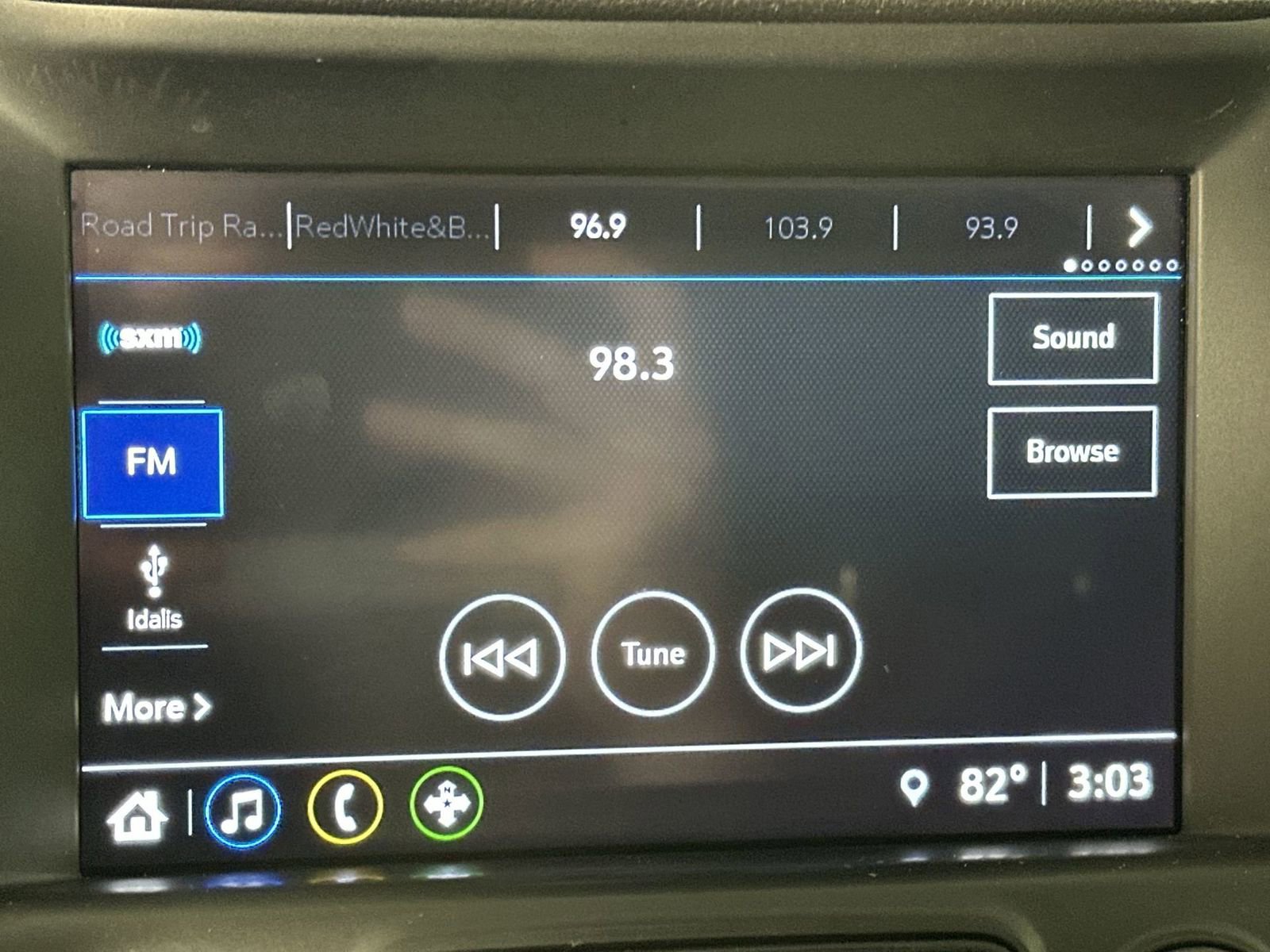 Used 2018 GMC Terrain SLT w/ Preferred Package FWD image 16