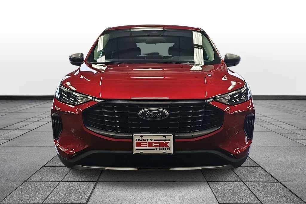 Used 2023 Ford Escape Active image 2