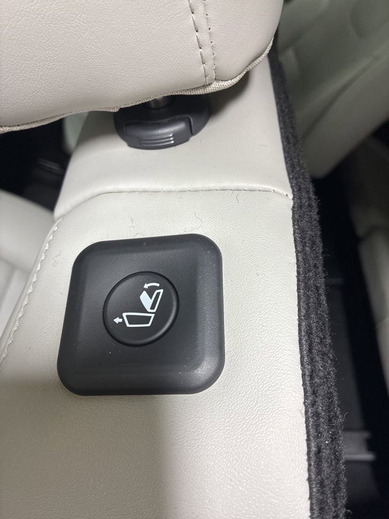 Used 2024 Kia Telluride S w/ S Sunroof Package image 23